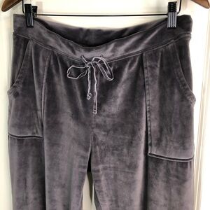 House of Harlow 1960 Nicole Richie Dove Gray Velour Joggers. Size L